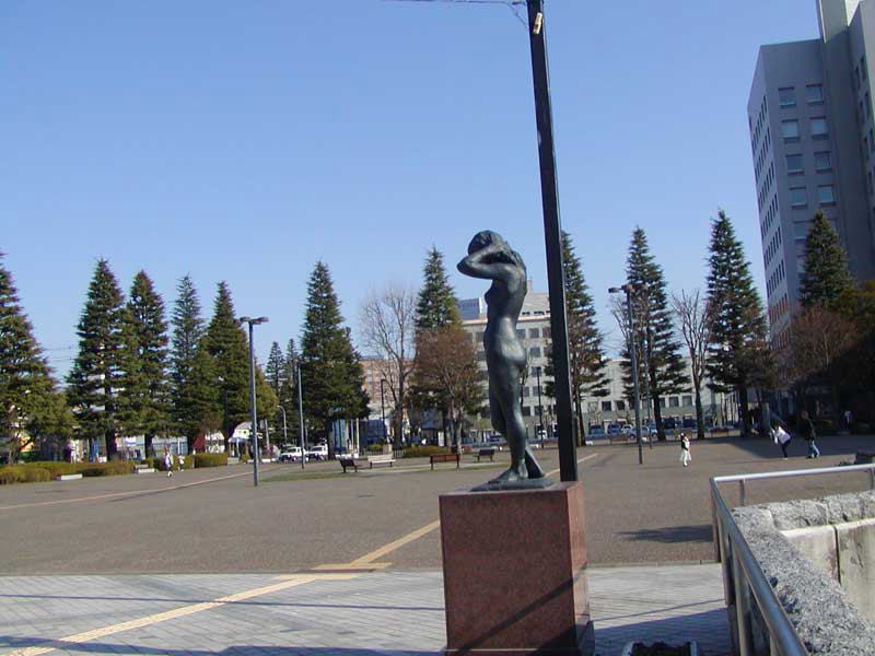 八戸市庁前市民広場