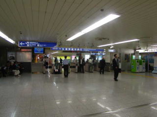 筑紫口側にあるJR西日本「山陽新幹線」中央口