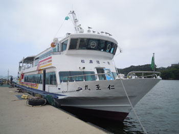 松島湾一周観光船「仁王丸」