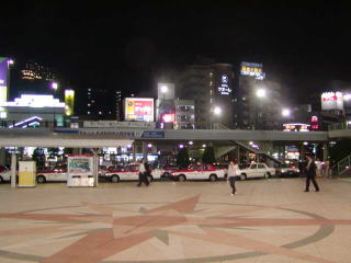 JR長崎駅　かもめ広場