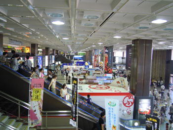 ＪＲ東日本仙台駅構内・2階～3階のエスカレーター